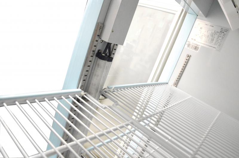 49-inch Dual Glass Door Freezer with with "D" type Breaker